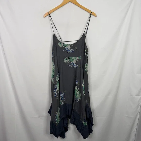 Free People Grey Floral Handkerchief Hem Slip Dress Womens Medium Boho Summer - Picture 9 of 9